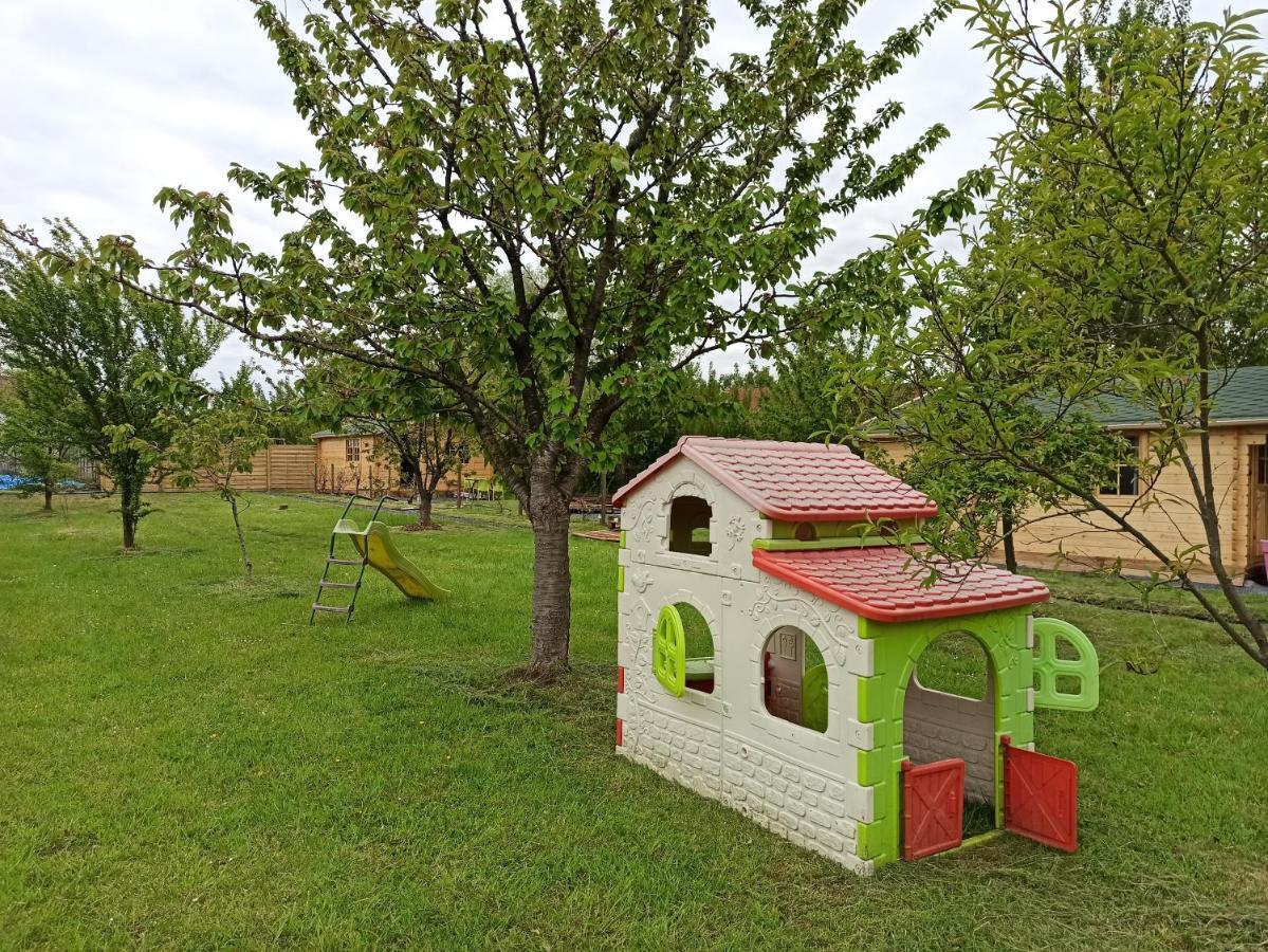 Gite Les Chalets Du Fliers Verton Meubles De Tourisme Classes 2 Etoiles Berck Exterior photo