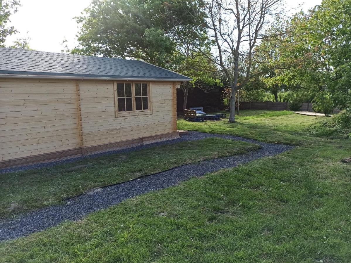Gite Les Chalets Du Fliers Verton Meubles De Tourisme Classes 2 Etoiles Berck Exterior photo