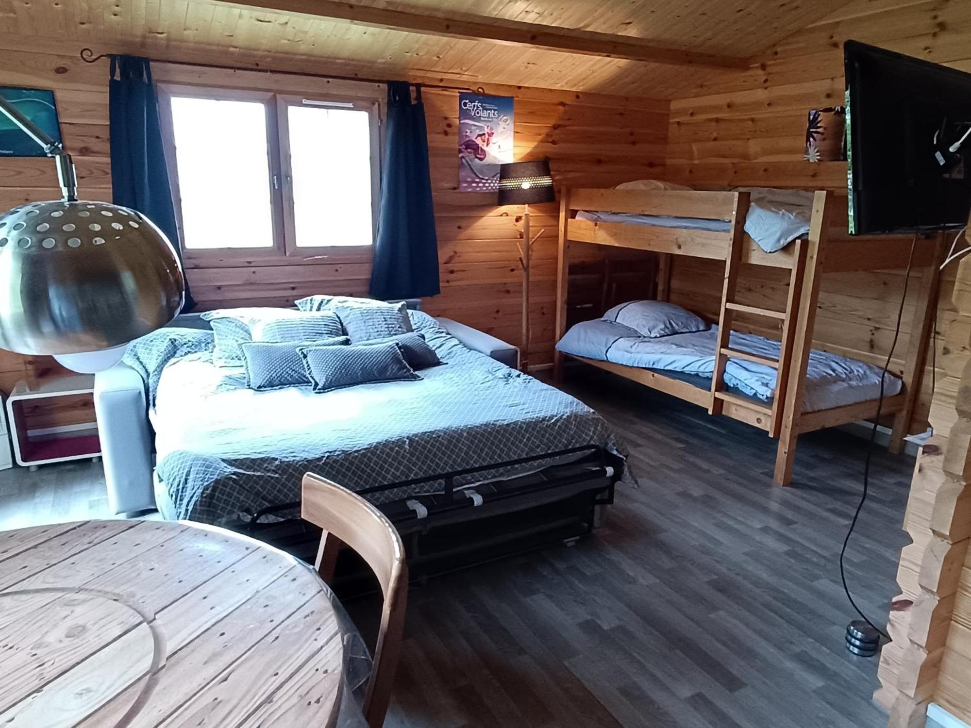 Gite Les Chalets Du Fliers Verton Meubles De Tourisme Classes 2 Etoiles Berck Room photo
