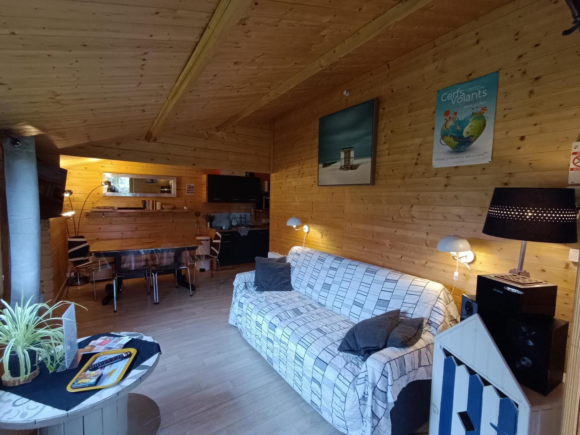Gite Les Chalets Du Fliers Verton Meubles De Tourisme Classes 2 Etoiles Berck Room photo
